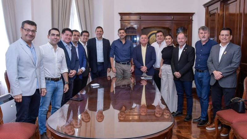 Diputado Vaesken denuncia abusos de gobernadores en el programa Hambre Cero