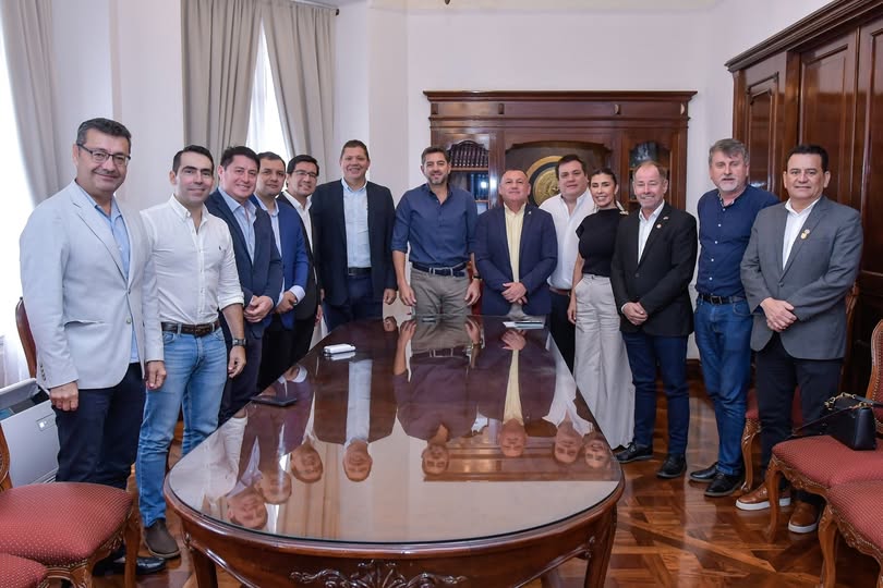 Diputado Vaesken denuncia abusos de gobernadores en el programa Hambre Cero