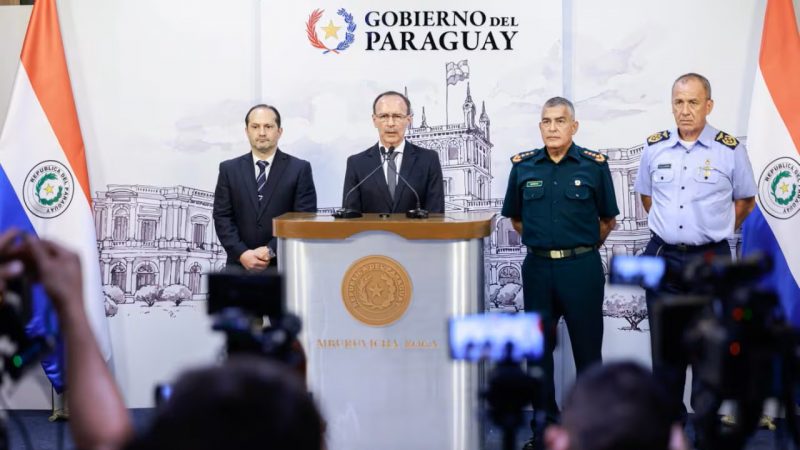 Protocolo impidió derribo de avioneta irregular, aclara González