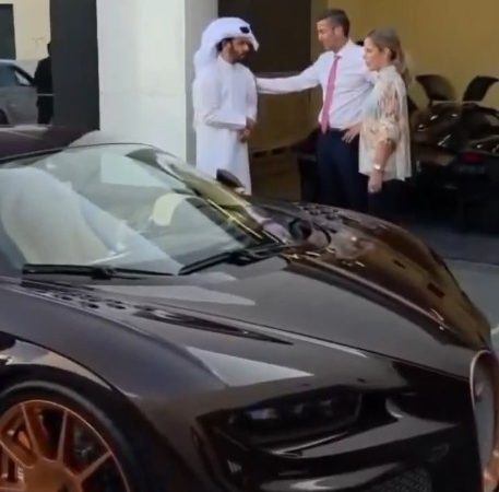 Peña en Dubái con autos de lujo mientras avanza debate de la Caja Fiscal