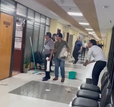 Inundación afecta oficinas de Diputados tras desplome parcial del techo