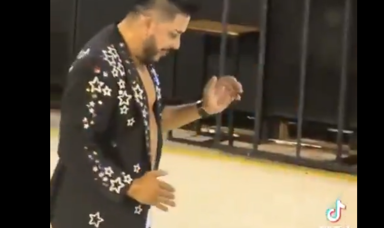 Carlos Portillo peló cuero y sacó pasitos de carnaval en el sambódromo encarnaceno