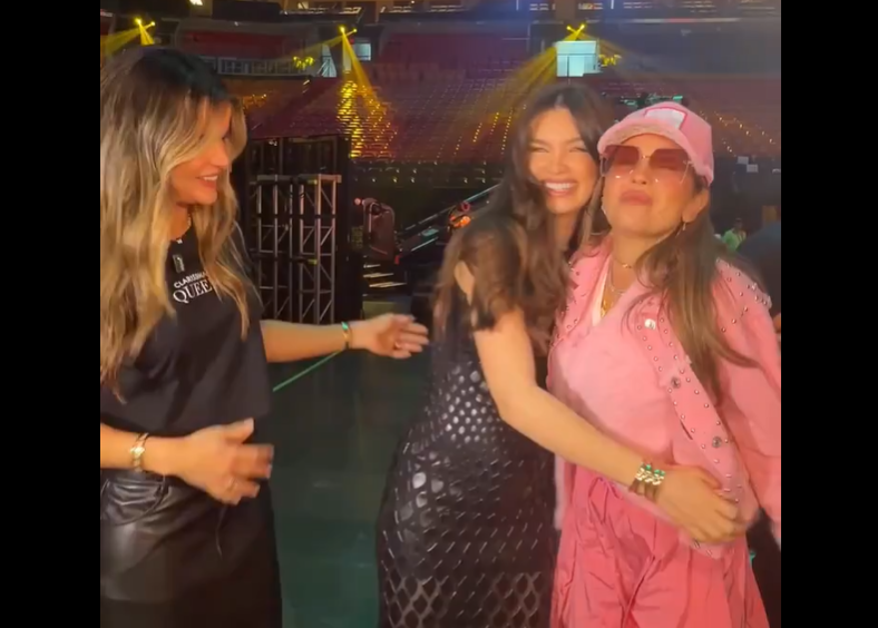 «Aquí somos 4», dijo Thalía bromendo con Nadia Ferreira