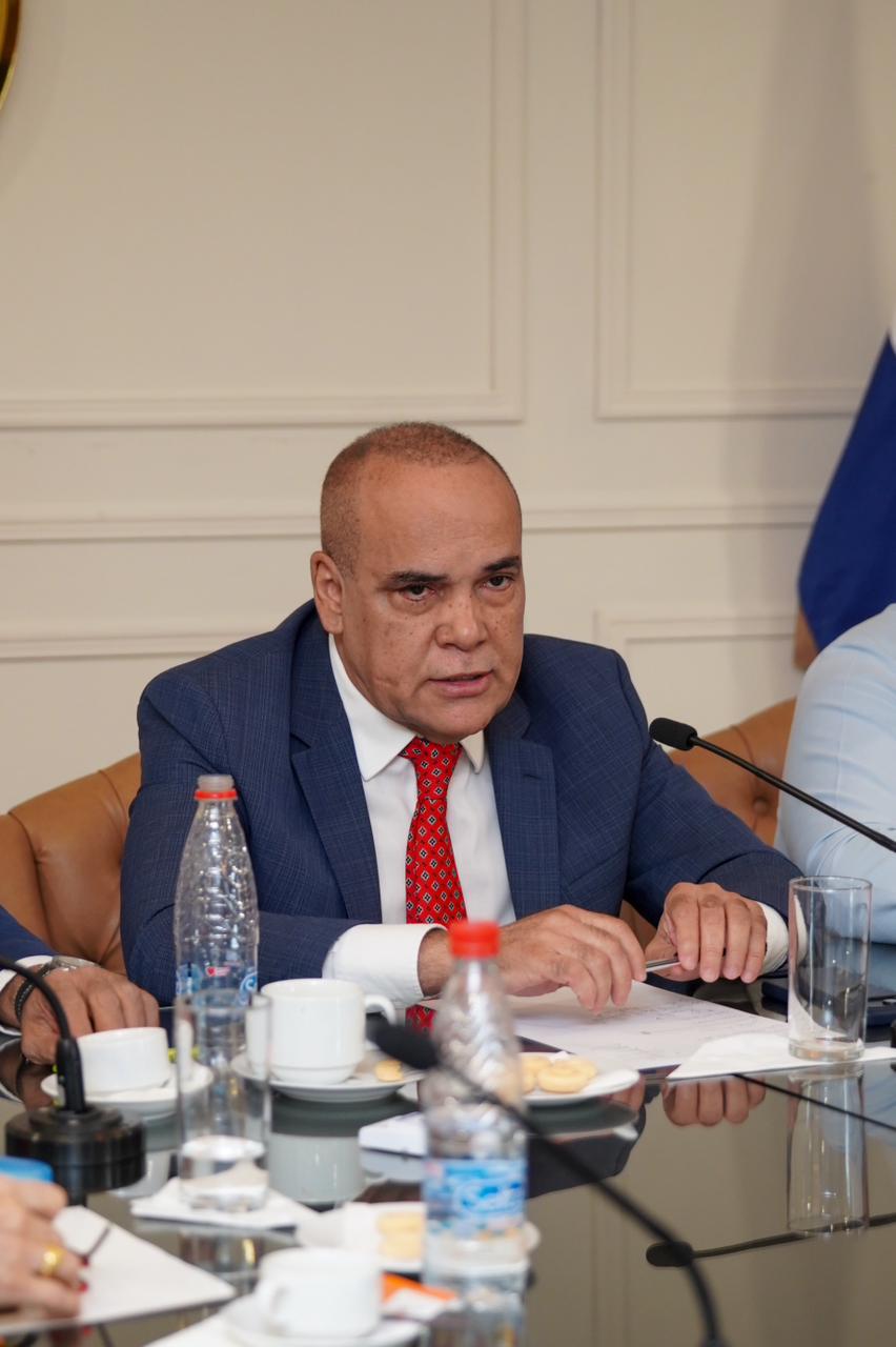 «Bachi» Núñez admite privilegios: propone cortar fondos públicos a la Caja Parlamentaria