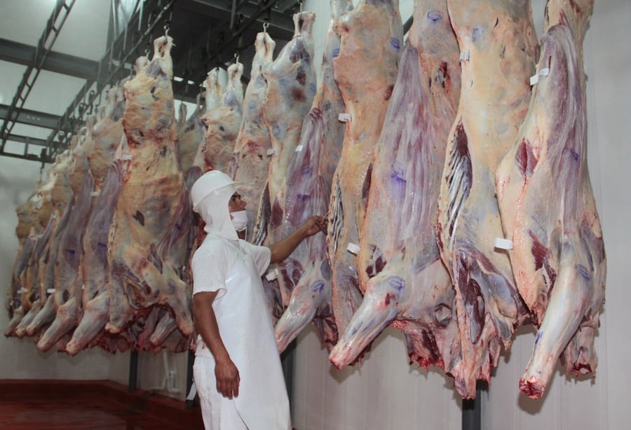 Conacom aclara que no puede fijar precios y que frigoríficos operarán con normalidad