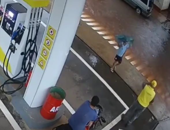 Continúa intensa búsqueda de Tobías tras ser arrastrado por raudal