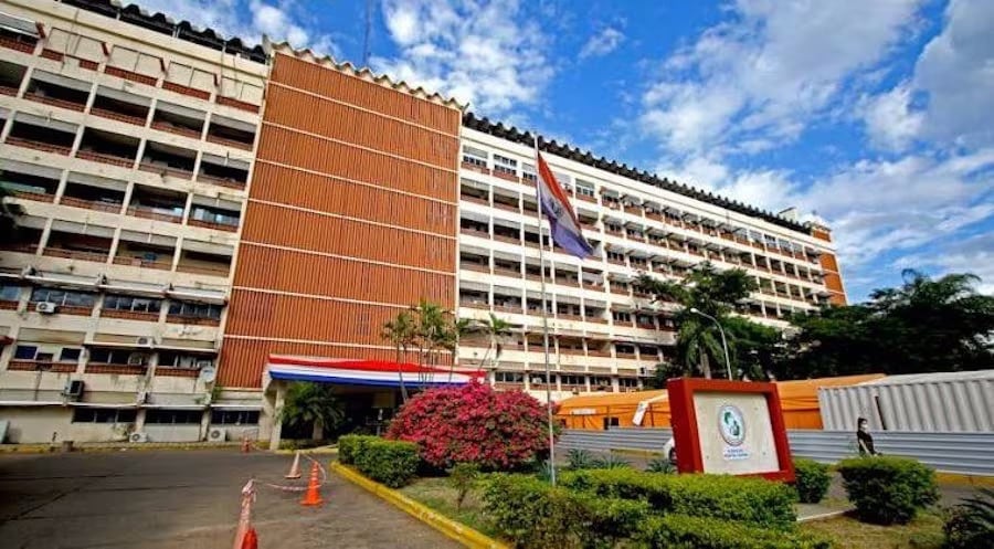 Denuncian renuncia masiva en IPS ante sobrecarga laboral y bajos salarios