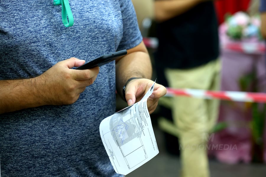 Lambaré emite la primera licencia de conducir con sistema QR