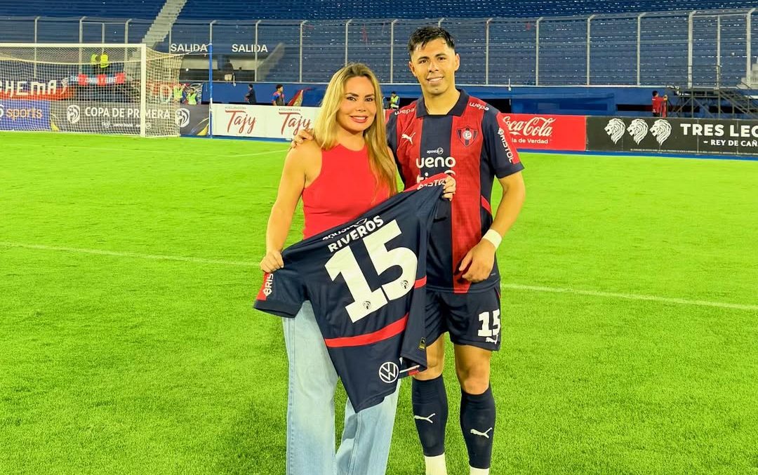 Para apoyar a Blas Riveros, Dahiana lleva la cábala en la tanga