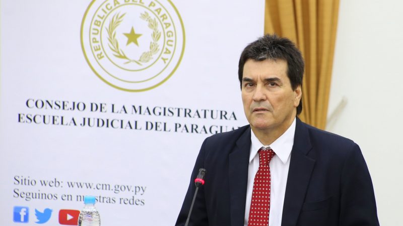 La Corte declara inamovible en el cargo al ministro Gustavo Santander