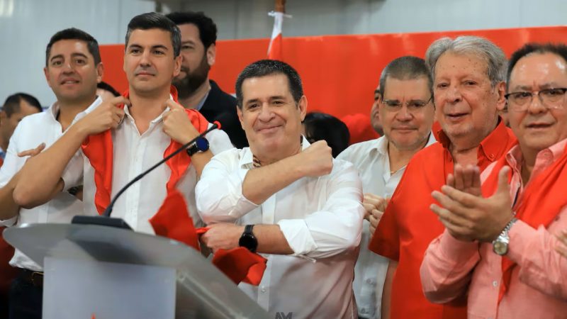 Tribunal confirma rechazo a denuncia contra Cartes