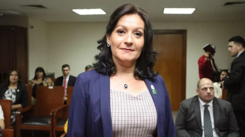 Histórico fallo judicial aplica por primera vez la nueva ley contra la “mafia de pagarés”